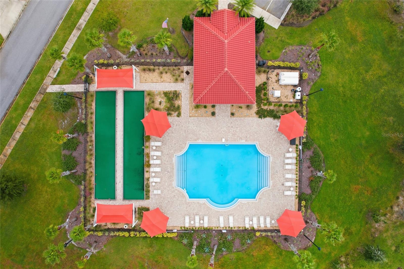 NORTHRIDGE LAKES - Residential