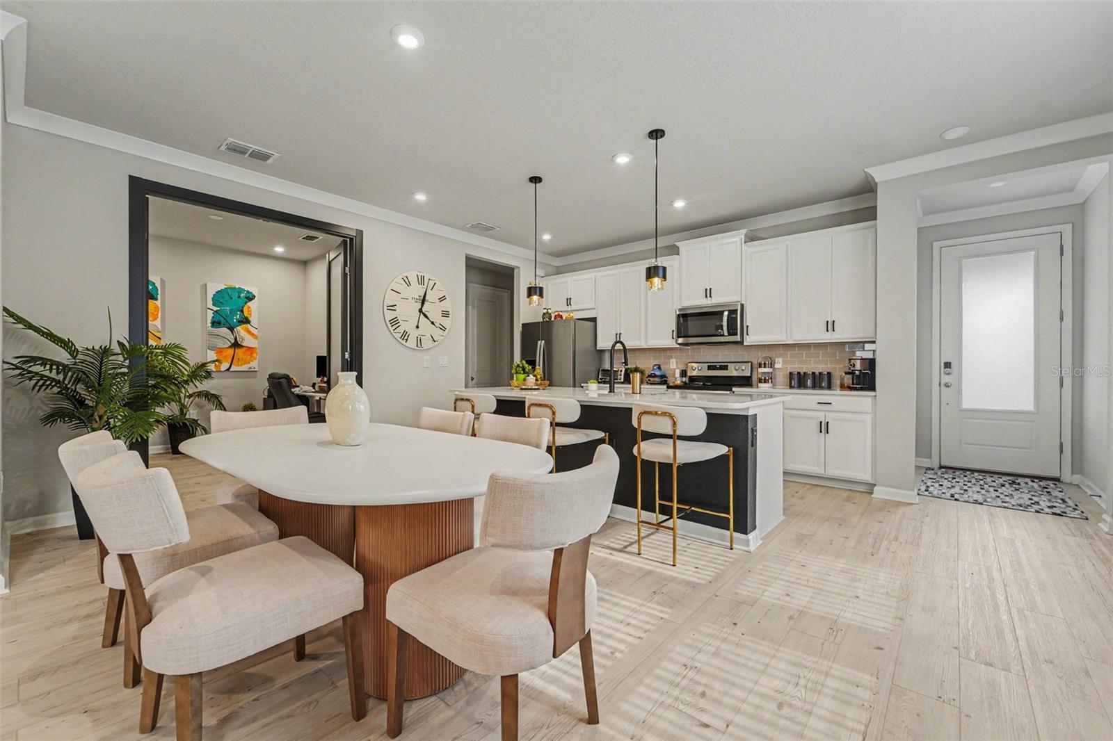 5975 TIMBERDALE AVENUE