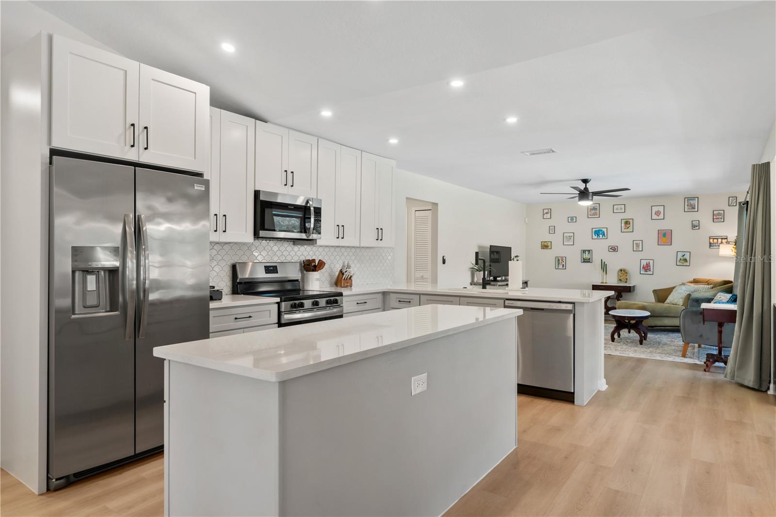 LAKEVIEW VILLAGE SEC A UNI - Residential