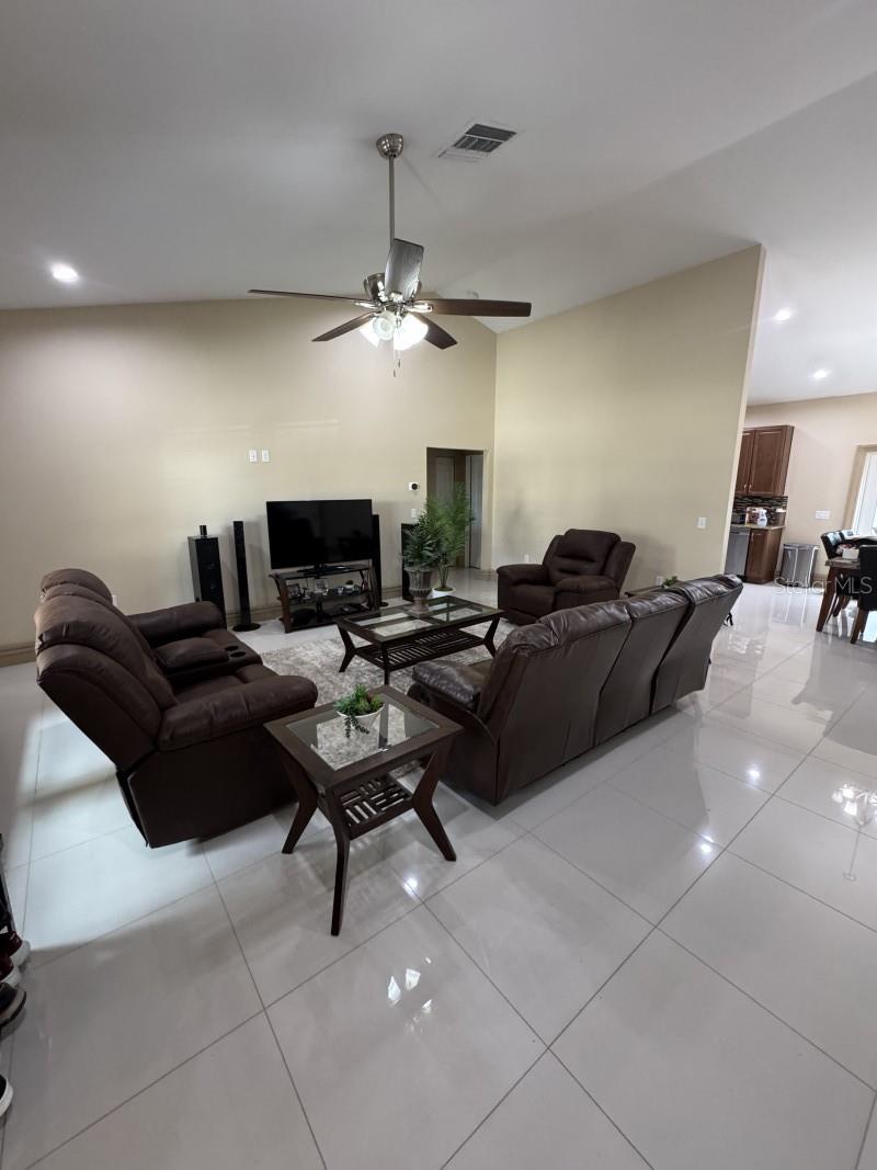 TAYLOR CRK ISLES UN VI - Residential