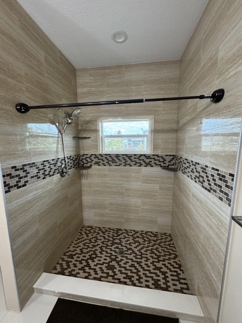 TAYLOR CRK ISLES UN VI - Residential