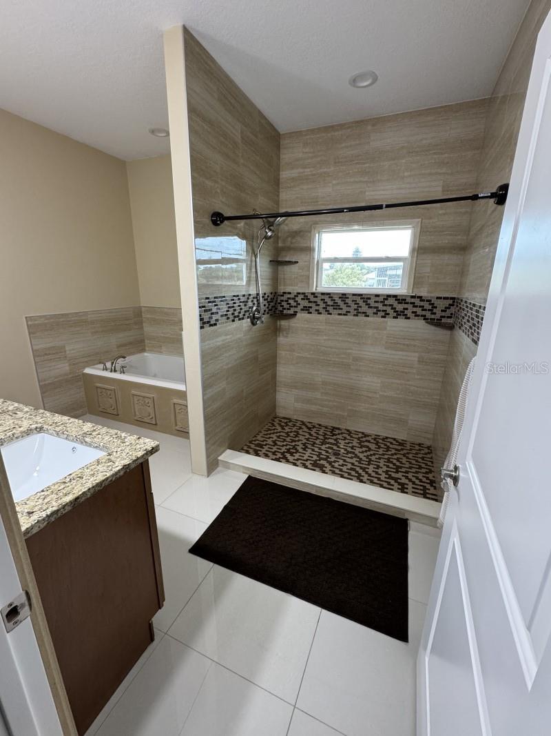 TAYLOR CRK ISLES UN VI - Residential