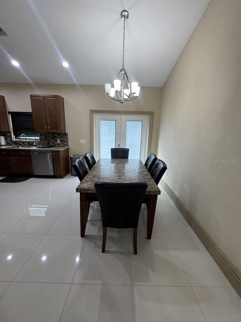 TAYLOR CRK ISLES UN VI - Residential