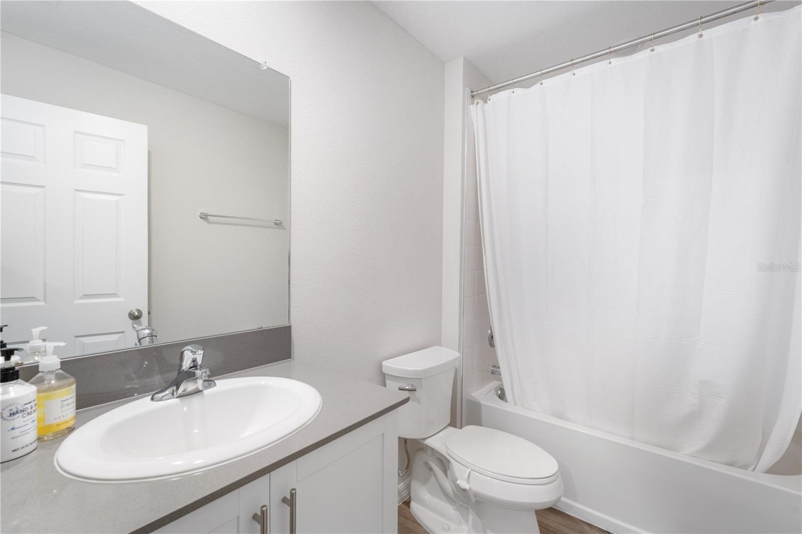 HINTON HAWKSTONE PH 2A & 2B2 - Residential Lease