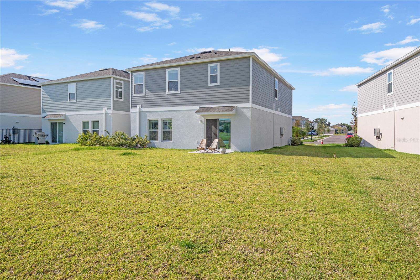 HINTON HAWKSTONE PH 2A & 2B2 - Residential Lease