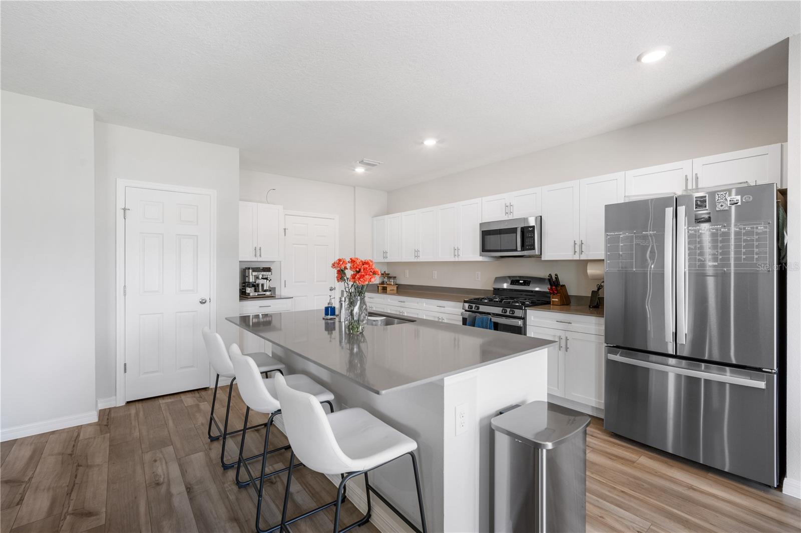 HINTON HAWKSTONE PH 2A & 2B2 - Residential Lease