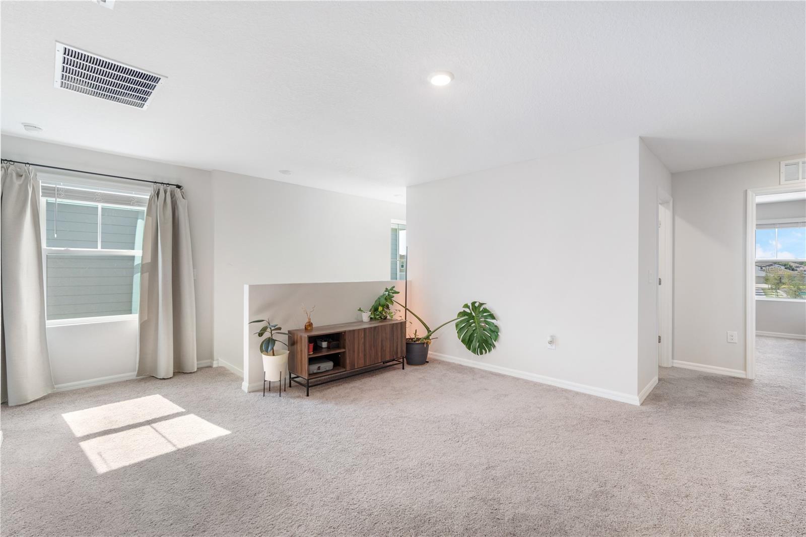 HINTON HAWKSTONE PH 2A & 2B2 - Residential Lease