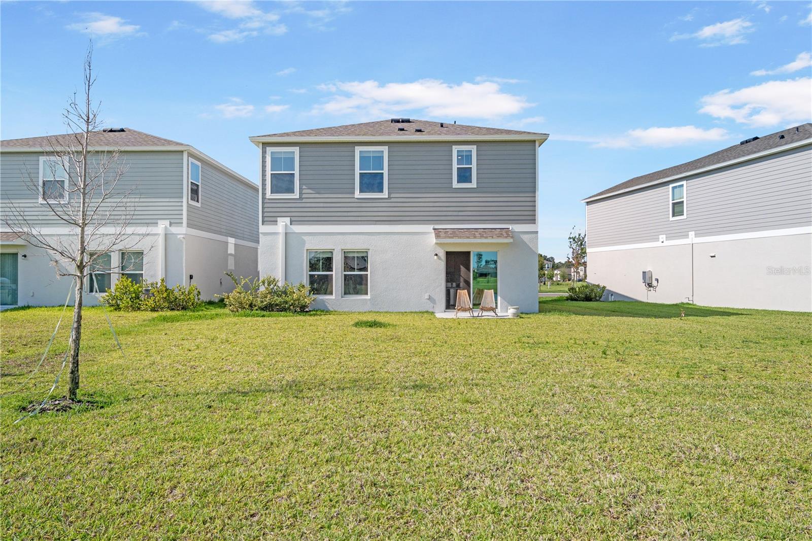 HINTON HAWKSTONE PH 2A & 2B2 - Residential Lease