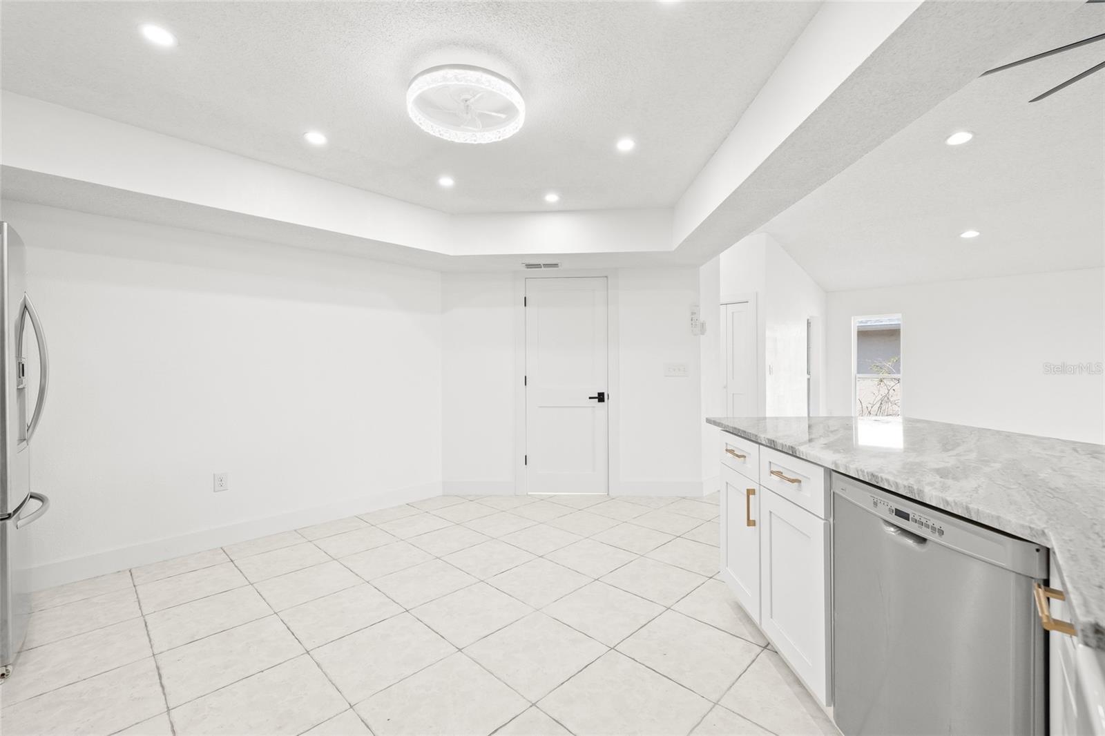 GULF HARBORS WOODLANDS - Residential