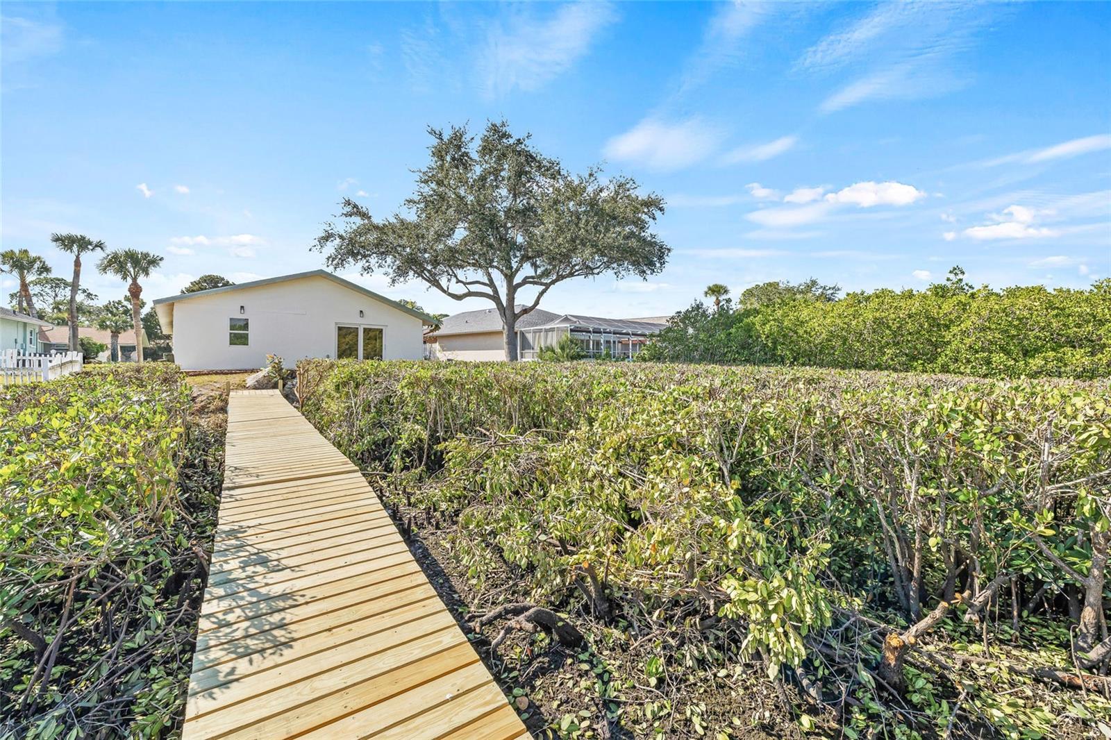 GULF HARBORS WOODLANDS - Residential