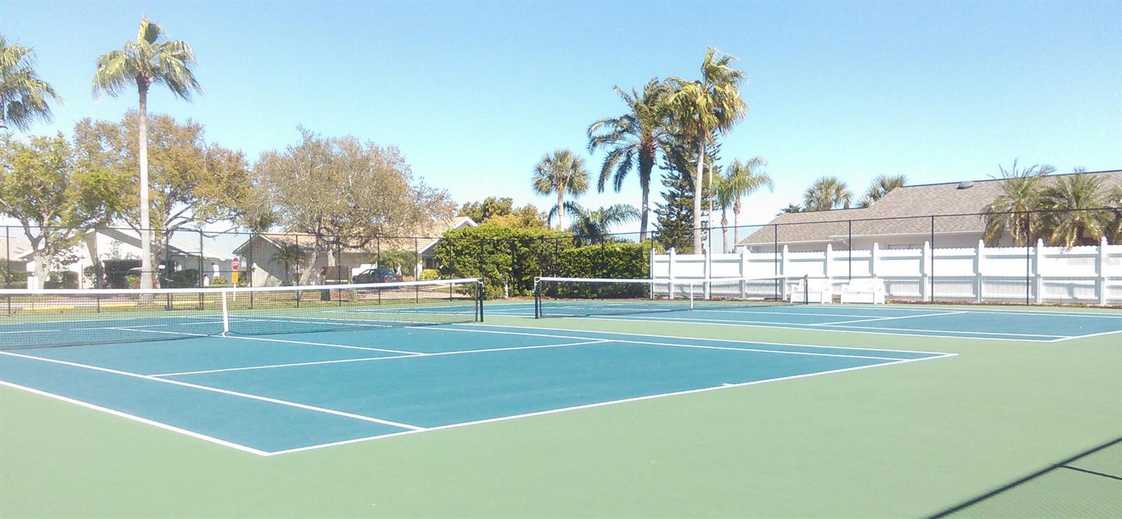 GULF HARBORS WOODLANDS - Residential