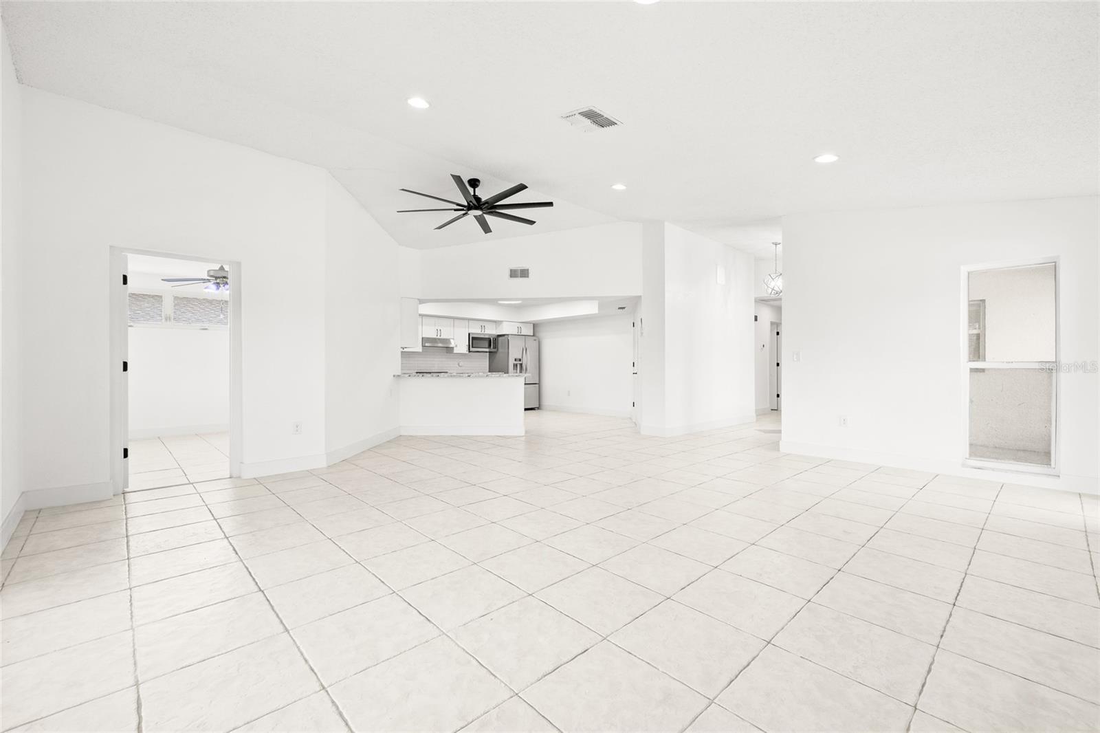 GULF HARBORS WOODLANDS - Residential