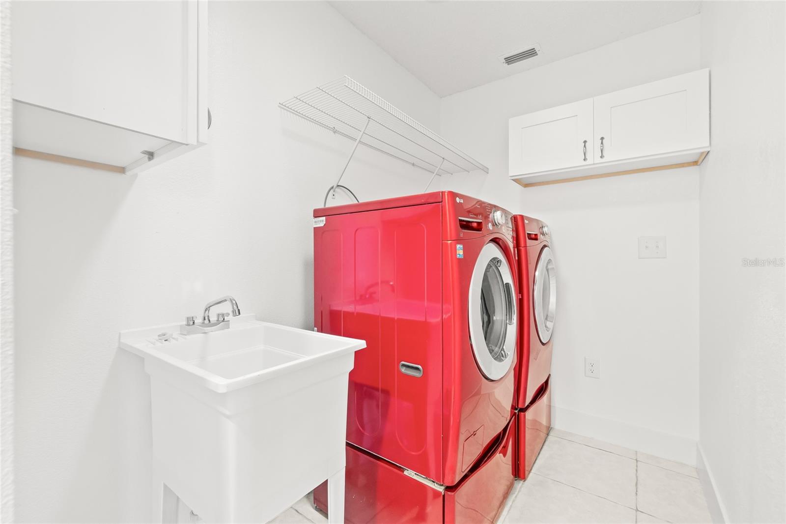 GULF HARBORS WOODLANDS - Residential