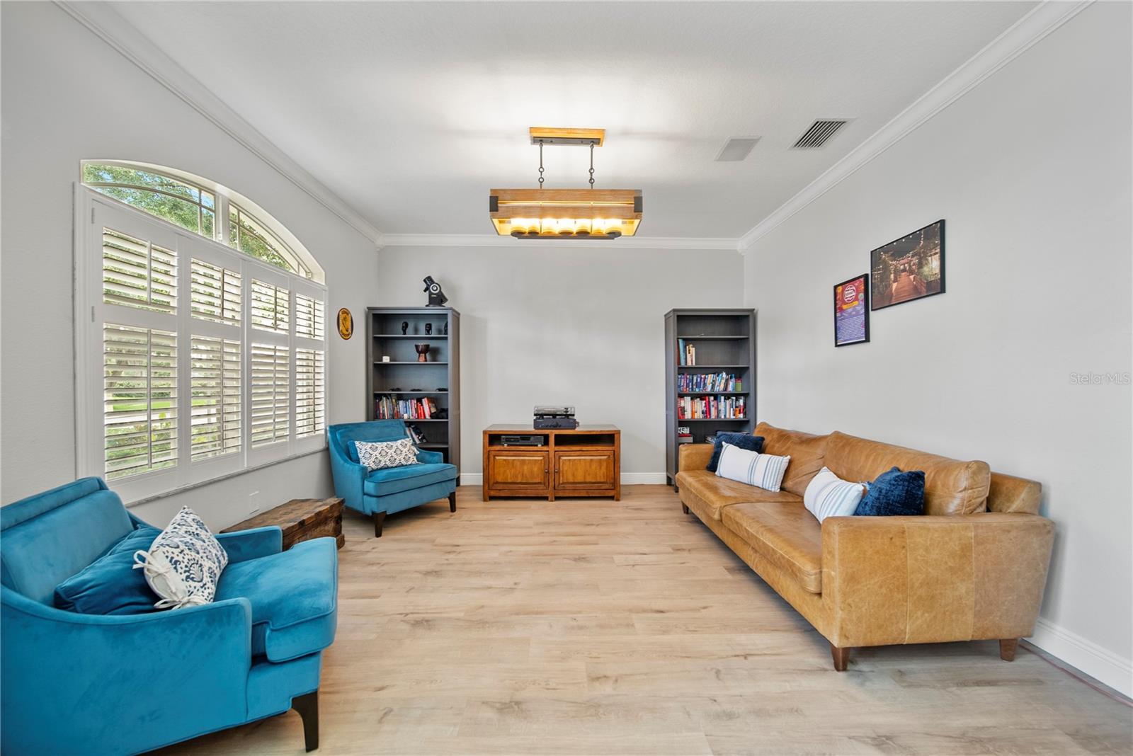 18004 AVALON LANE