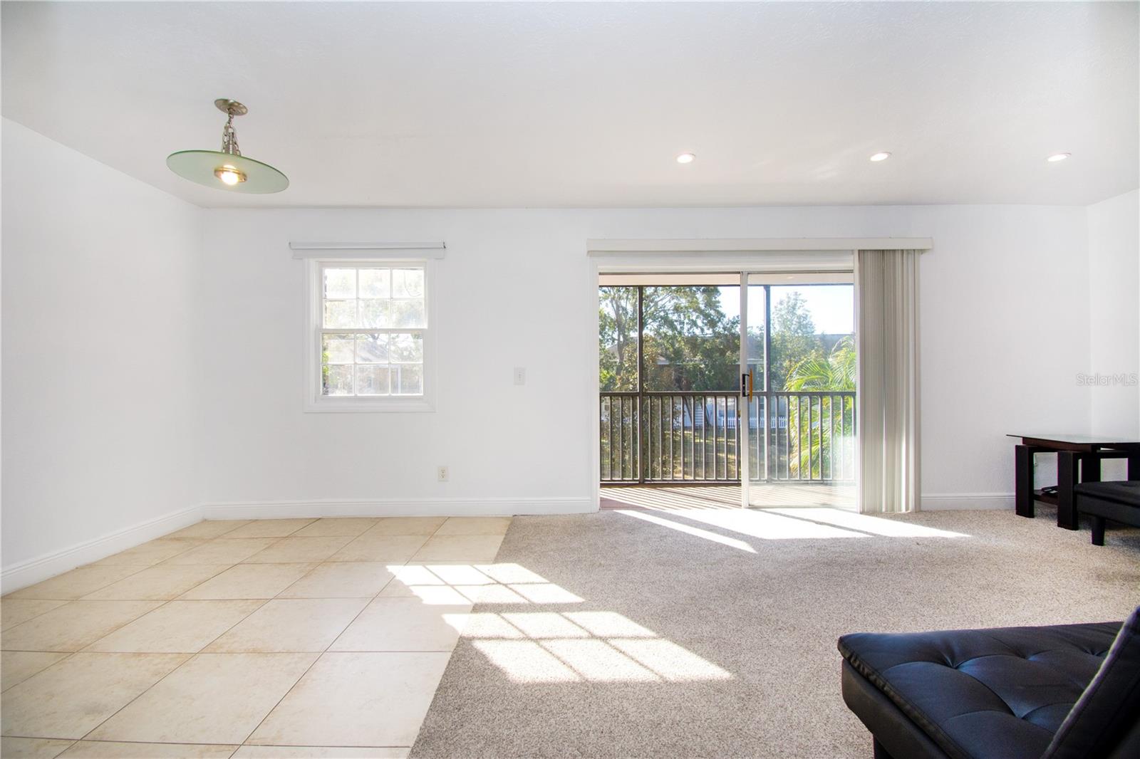 WHISPERING OAKS - Residential Lease