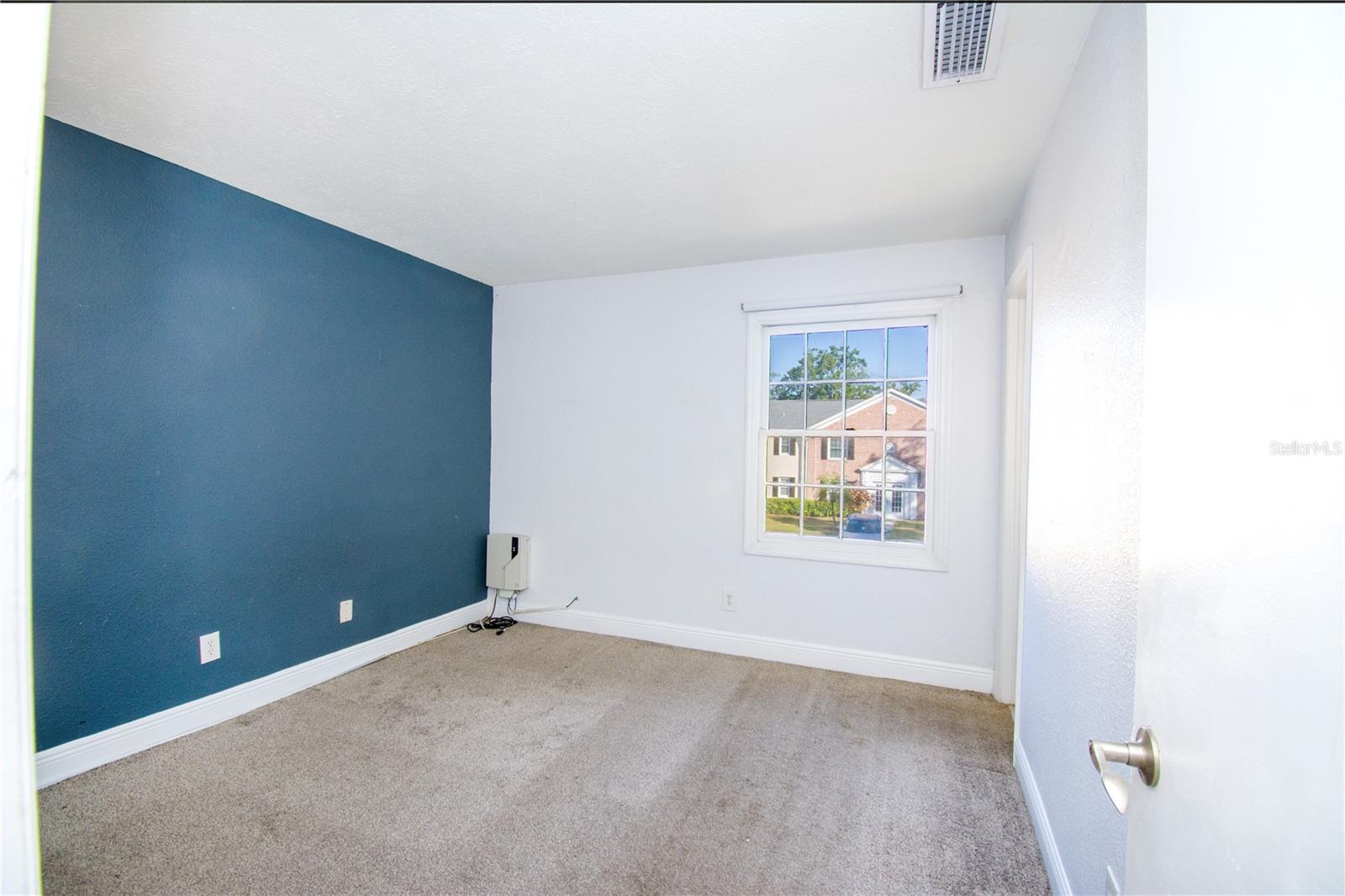 WHISPERING OAKS - Residential Lease