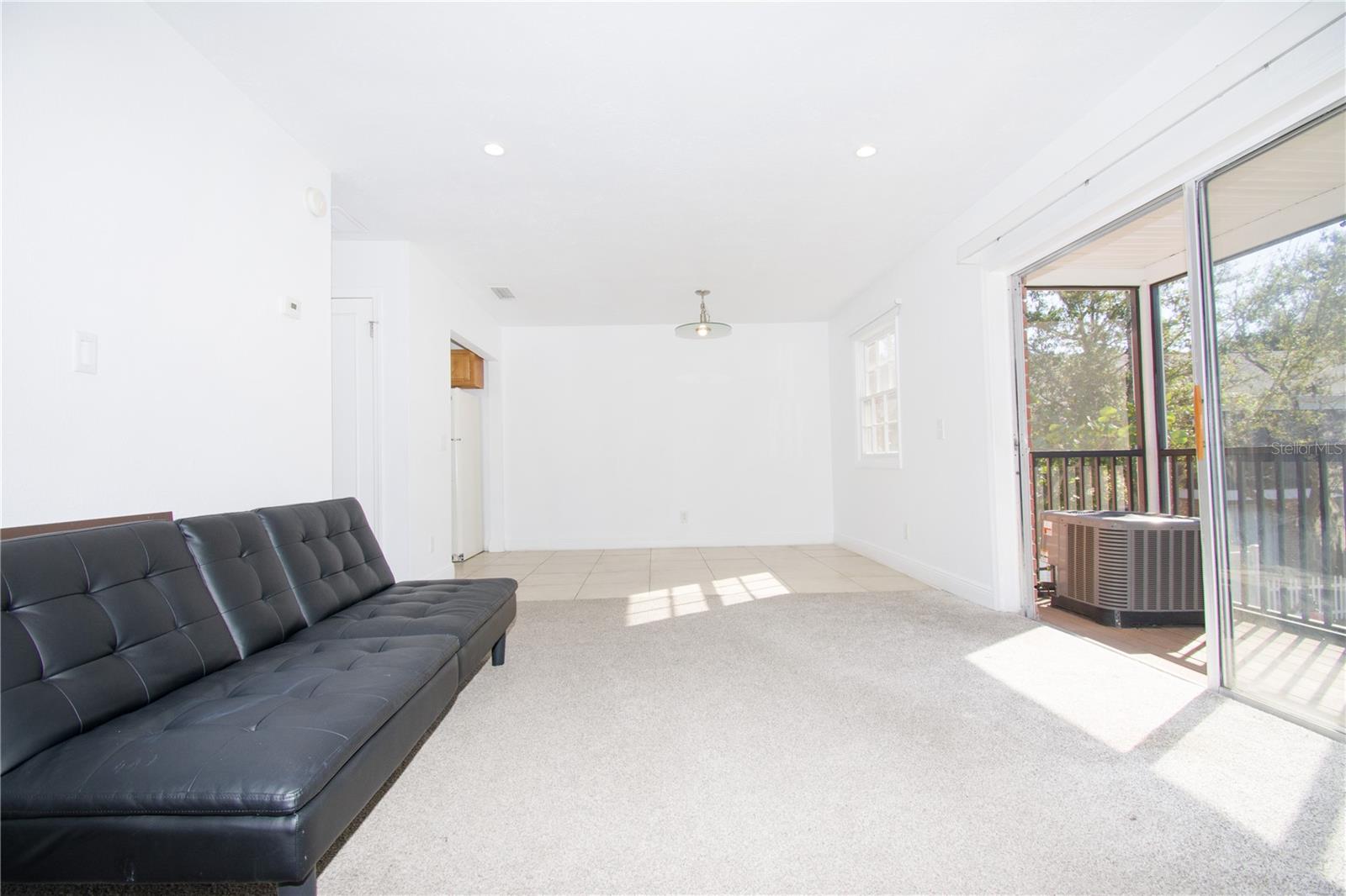 WHISPERING OAKS - Residential Lease