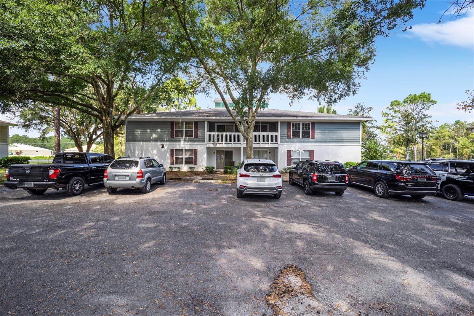 COUNTRY CLUB VLG/SILVER SPGS S - Residential