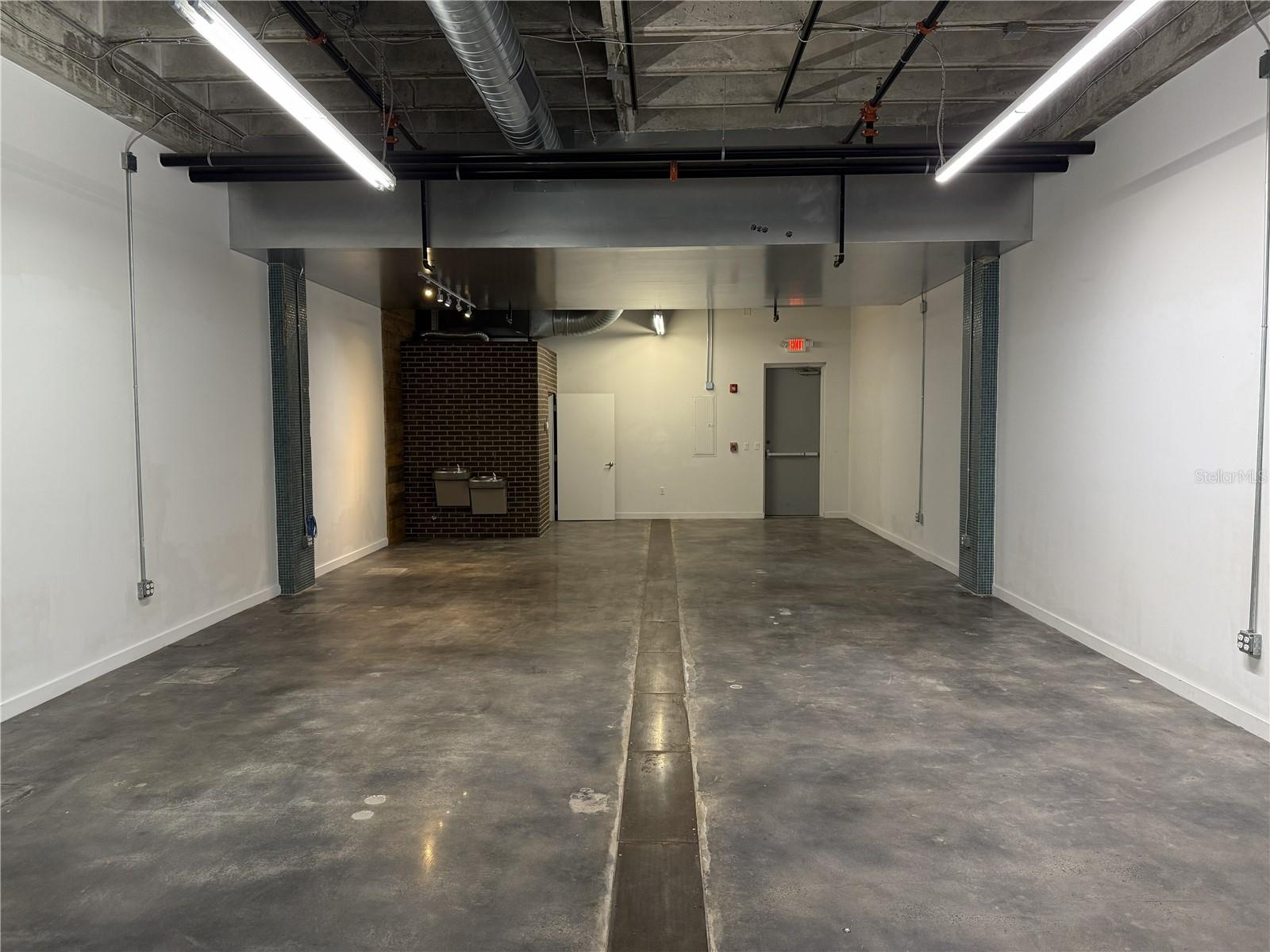 OLD SURVEY - Commercial Lease