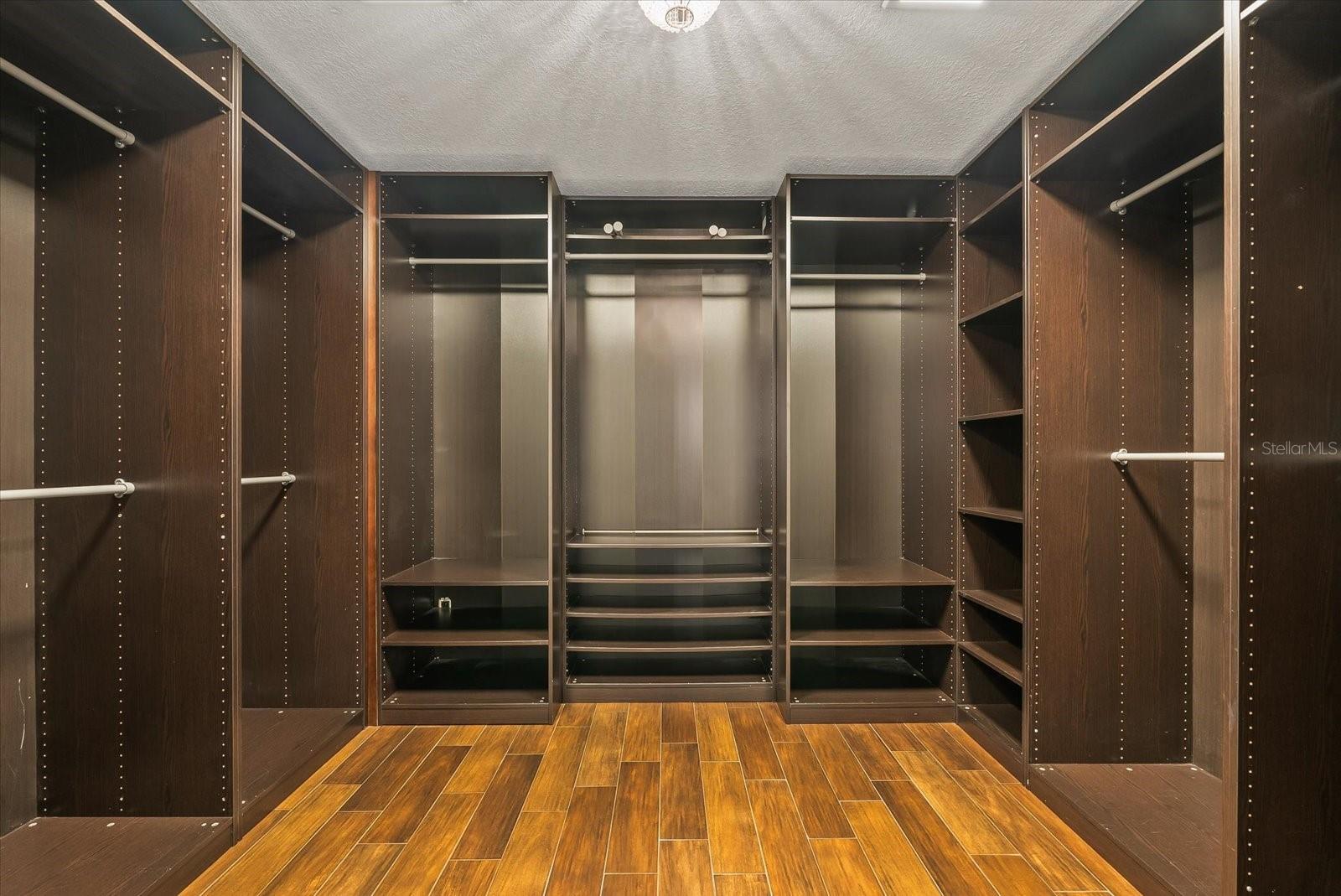 PINNACLE AT COBBS LANDING - Residential