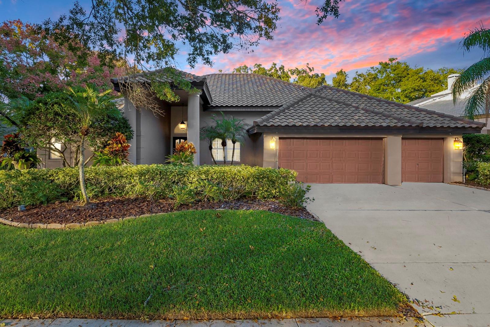 PINNACLE AT COBBS LANDING - Residential