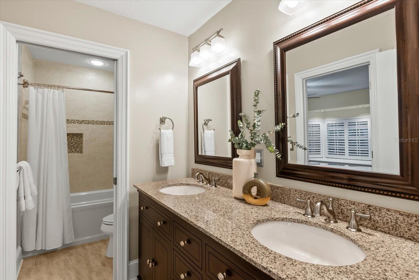 PINNACLE AT COBBS LANDING - Residential