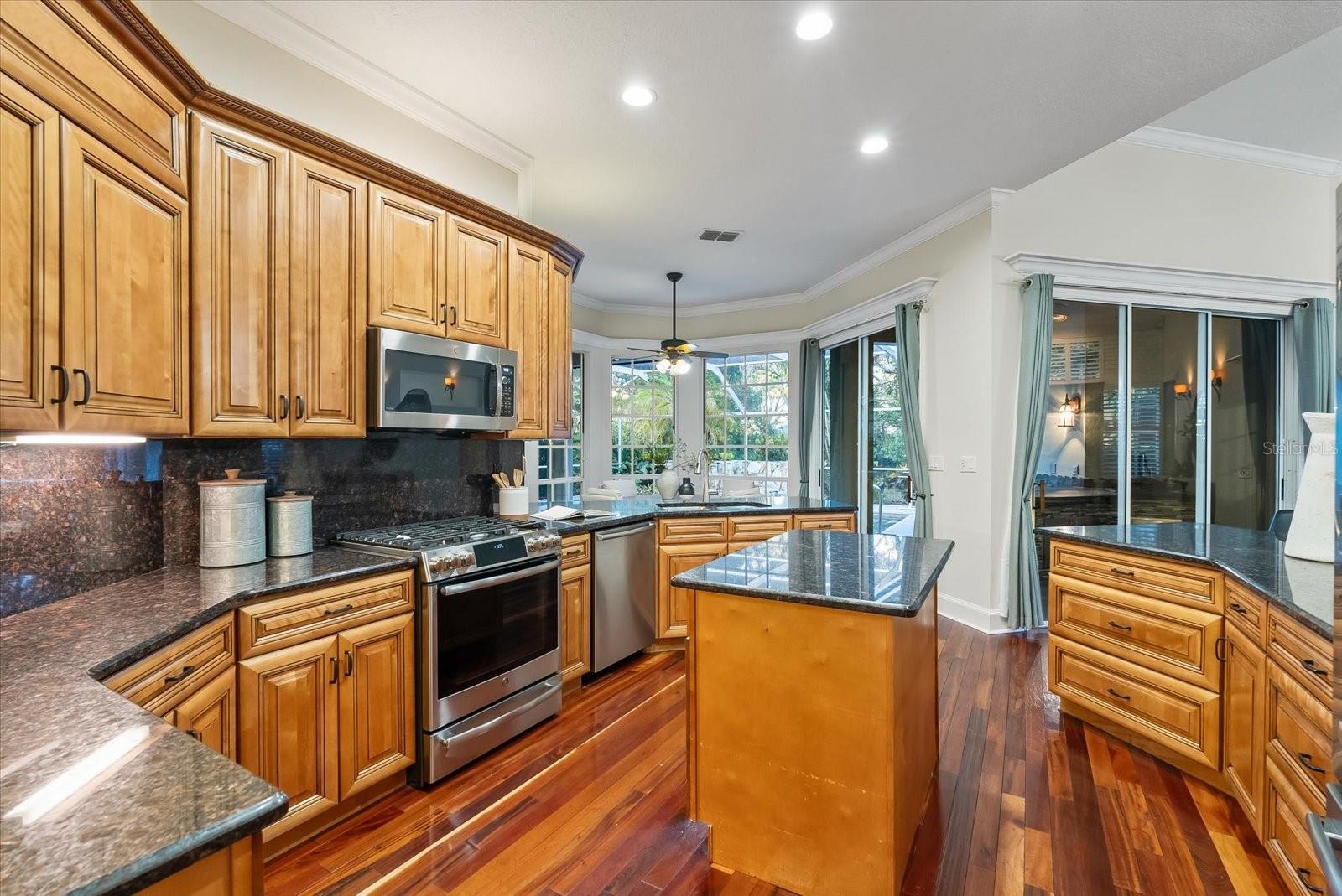 PINNACLE AT COBBS LANDING - Residential