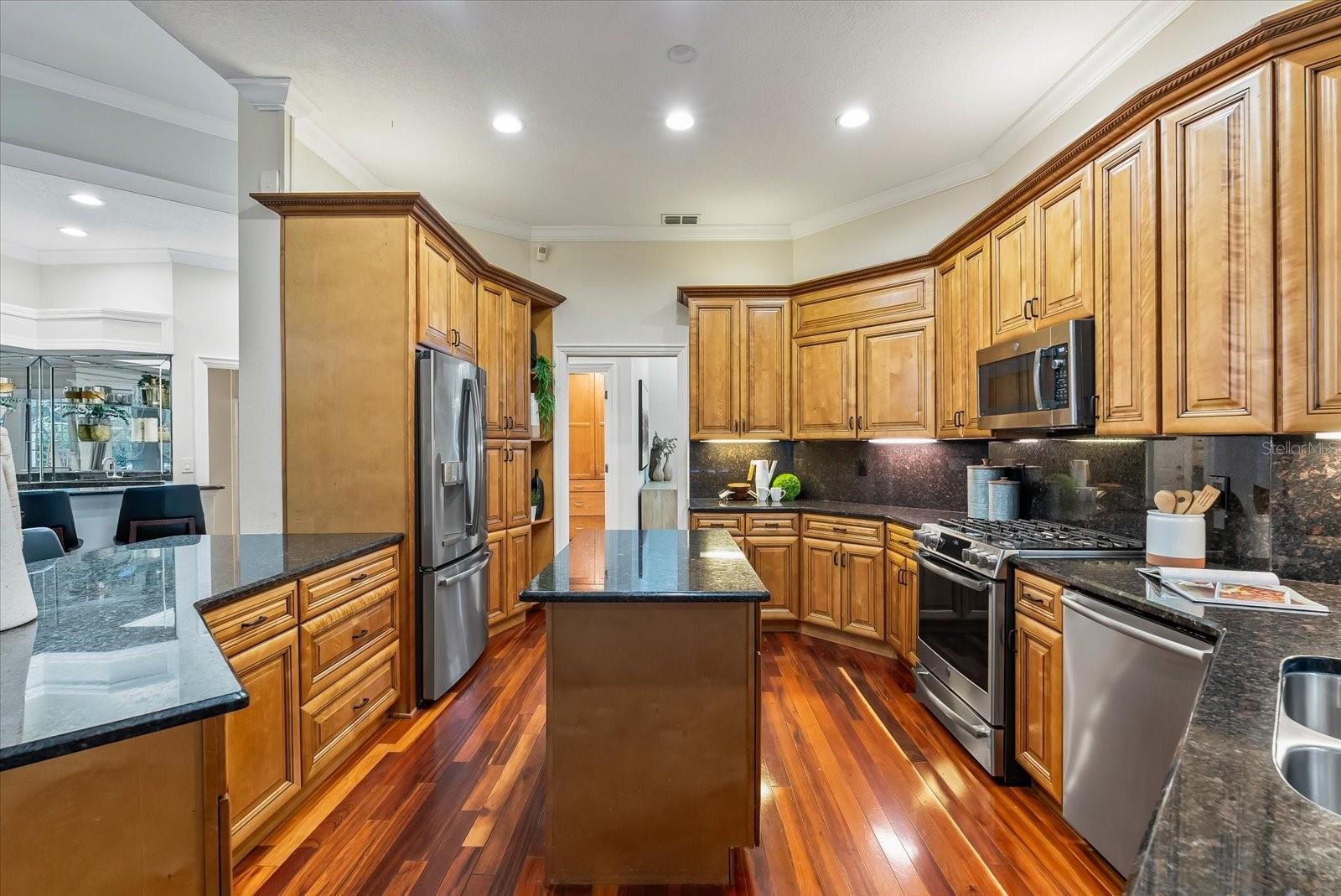 PINNACLE AT COBBS LANDING - Residential