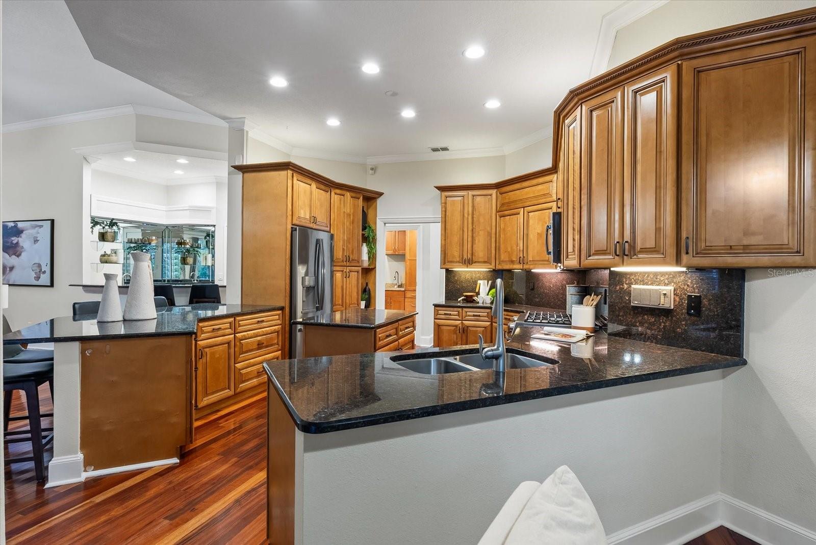 PINNACLE AT COBBS LANDING - Residential