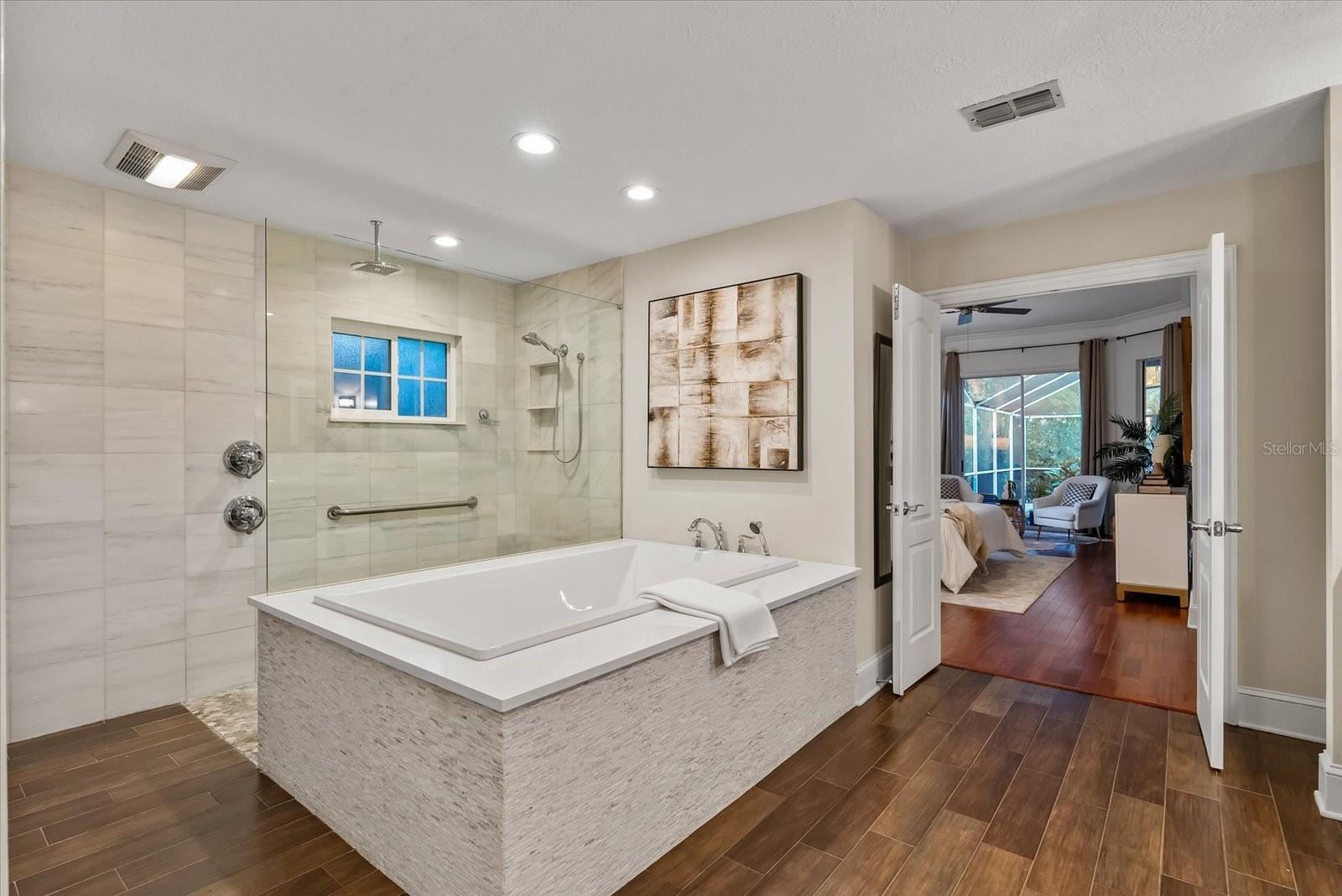 PINNACLE AT COBBS LANDING - Residential