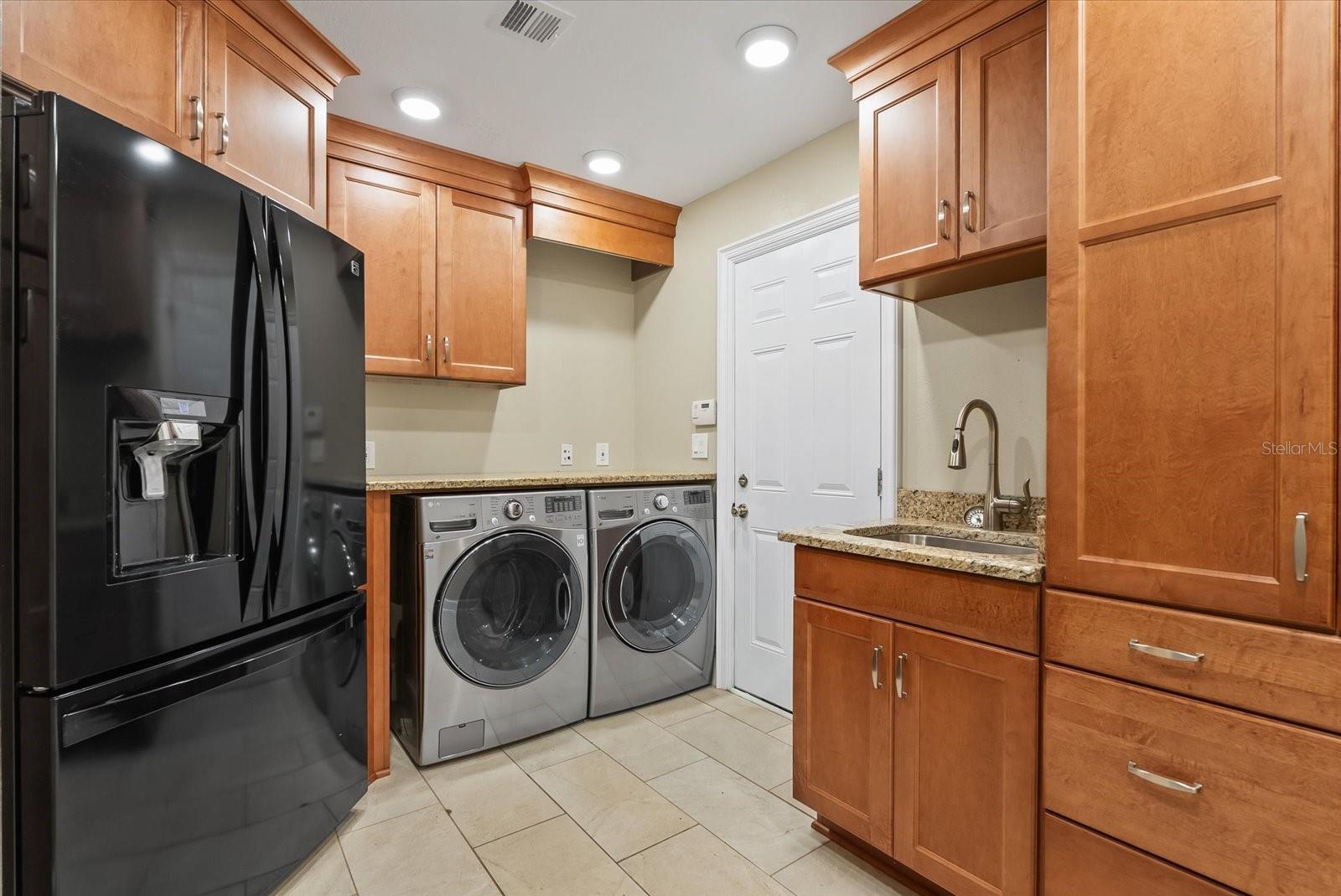 PINNACLE AT COBBS LANDING - Residential