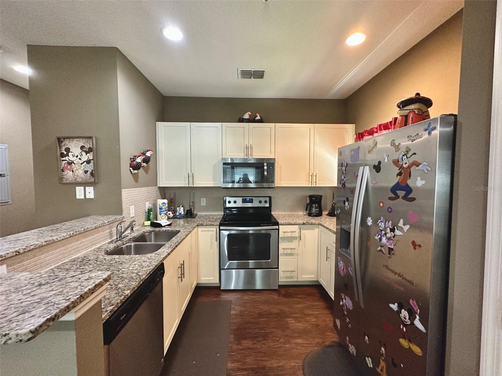 3208 OYSTER LANE