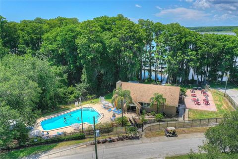 A home in PALM HARBOR