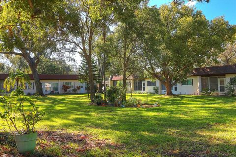 A home in PALM HARBOR