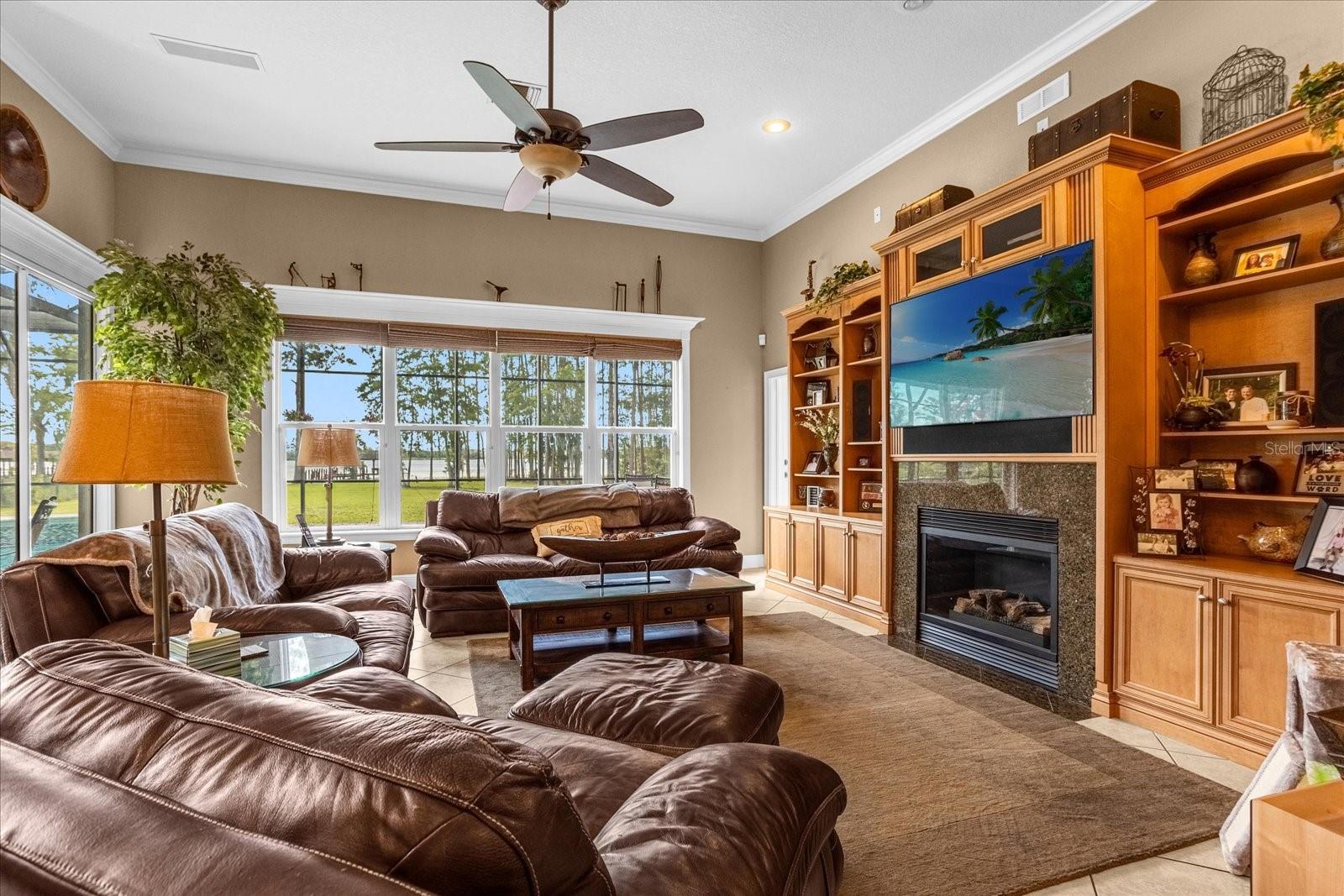 LAKE WHIPPOORWILL - Residential