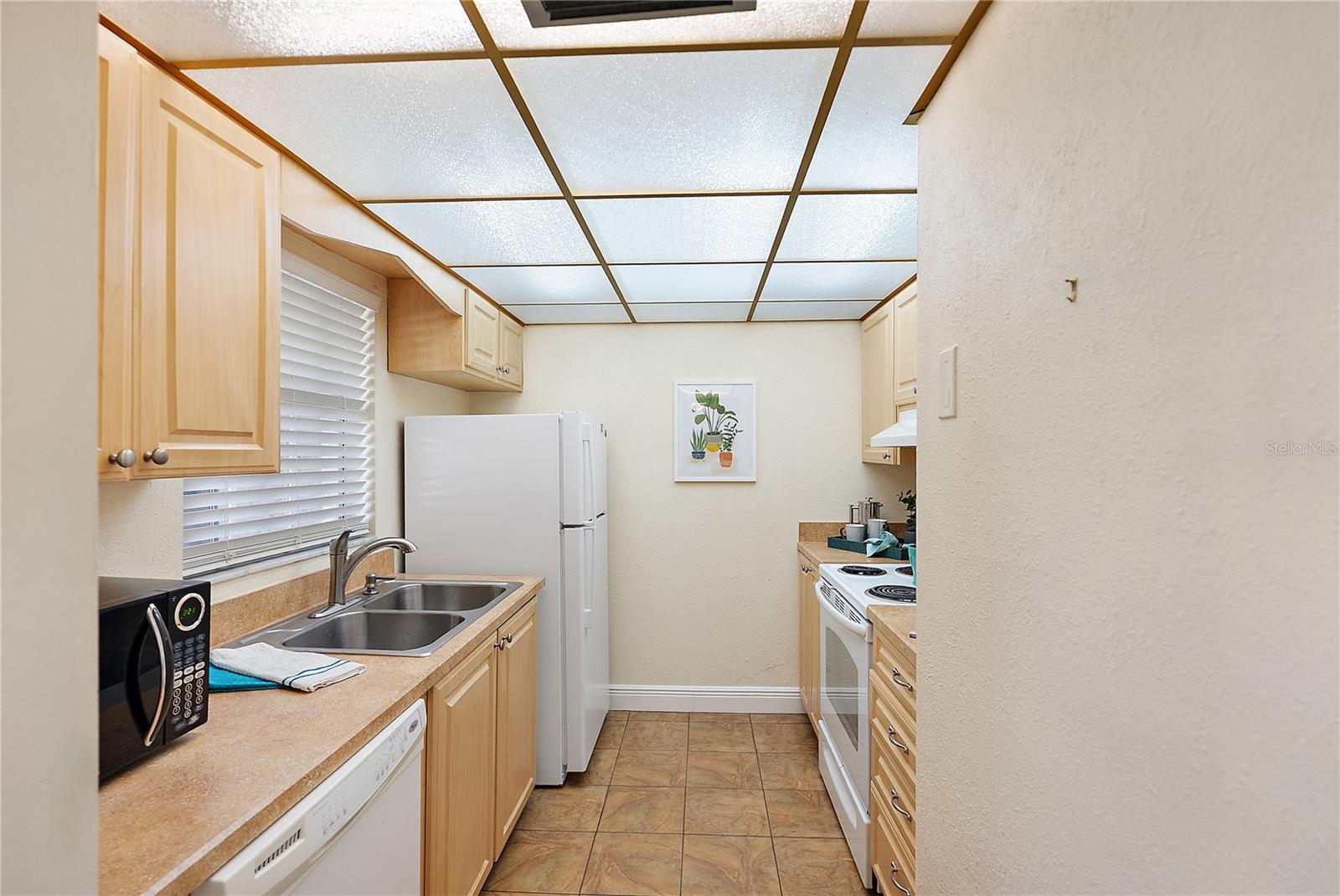 CORDOVA GREENS CONDO - Residential