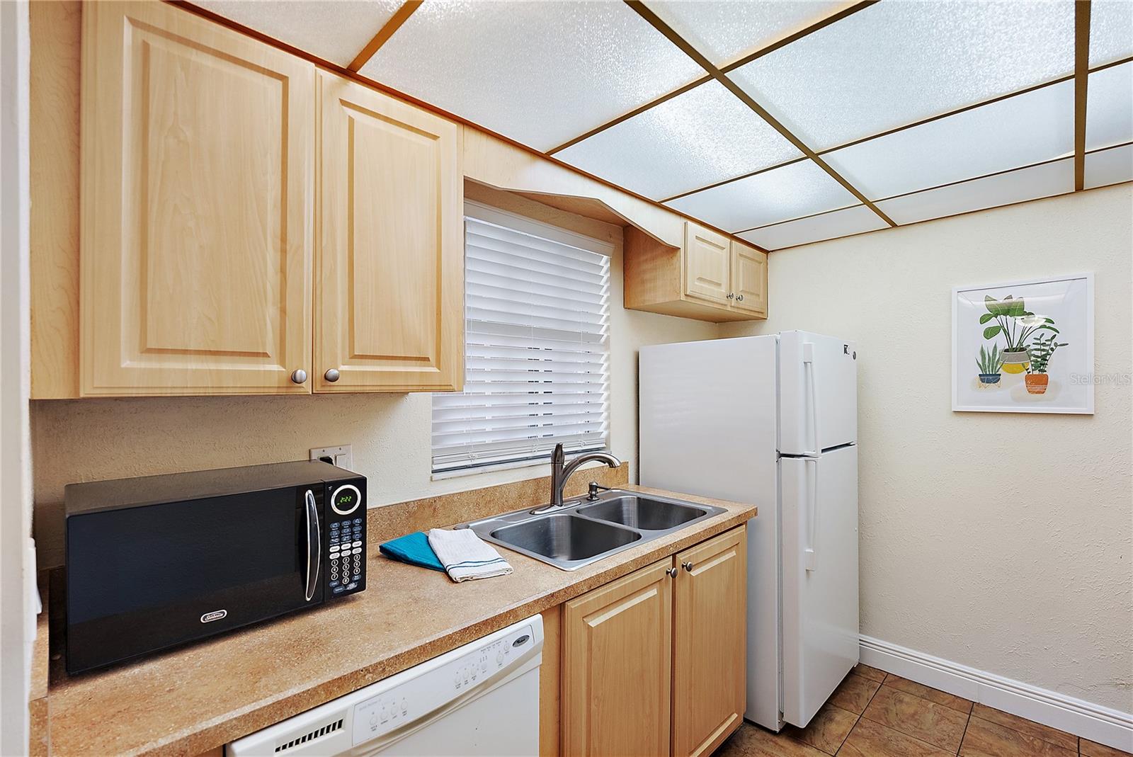 CORDOVA GREENS CONDO - Residential