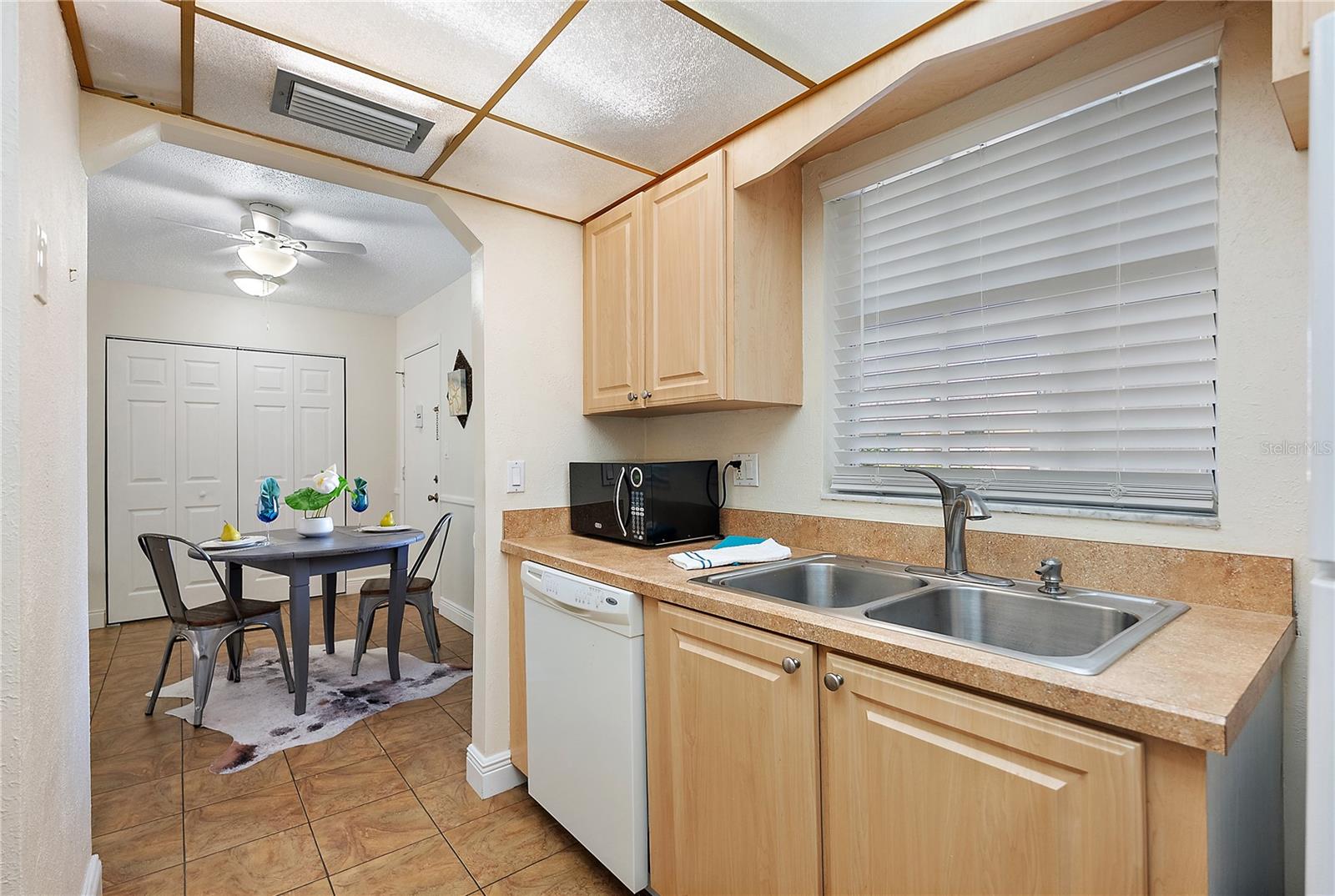 CORDOVA GREENS CONDO - Residential