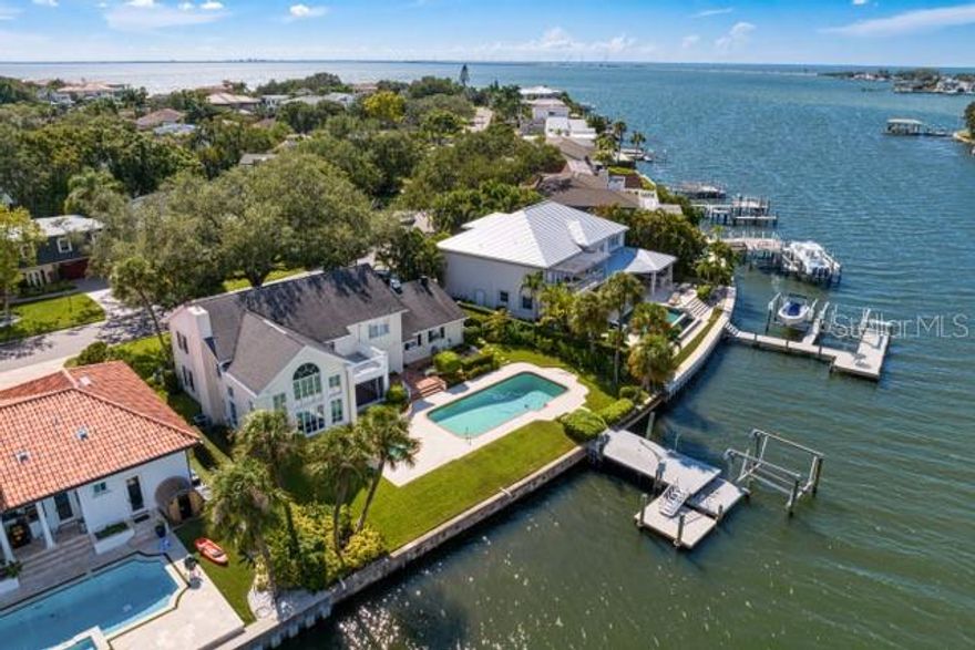 Beautiful Waterfront Home in Beach Park Isles!!
