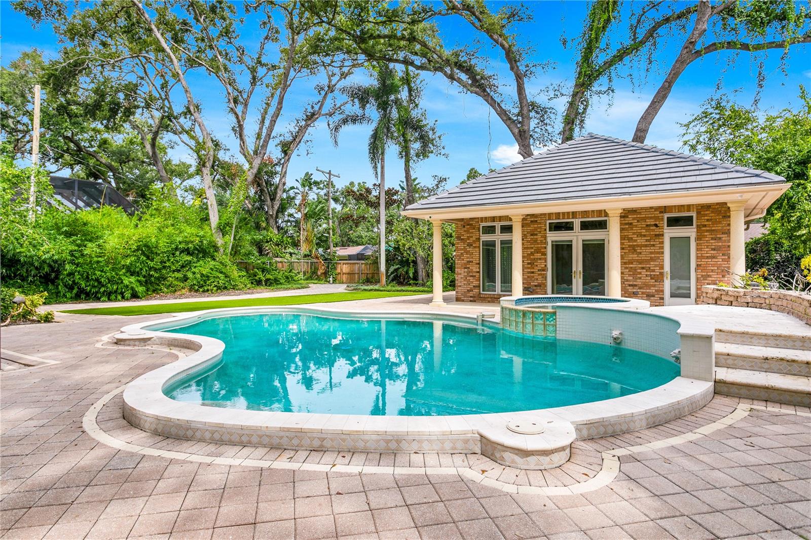 BEACH PARK - Residential