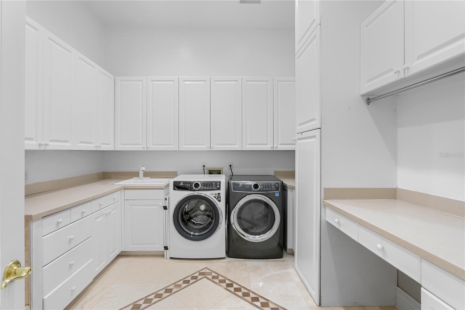 BEACH PARK - Residential