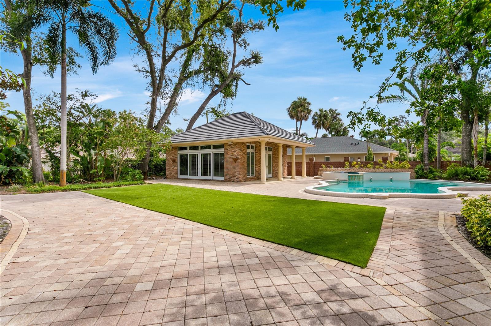 BEACH PARK - Residential