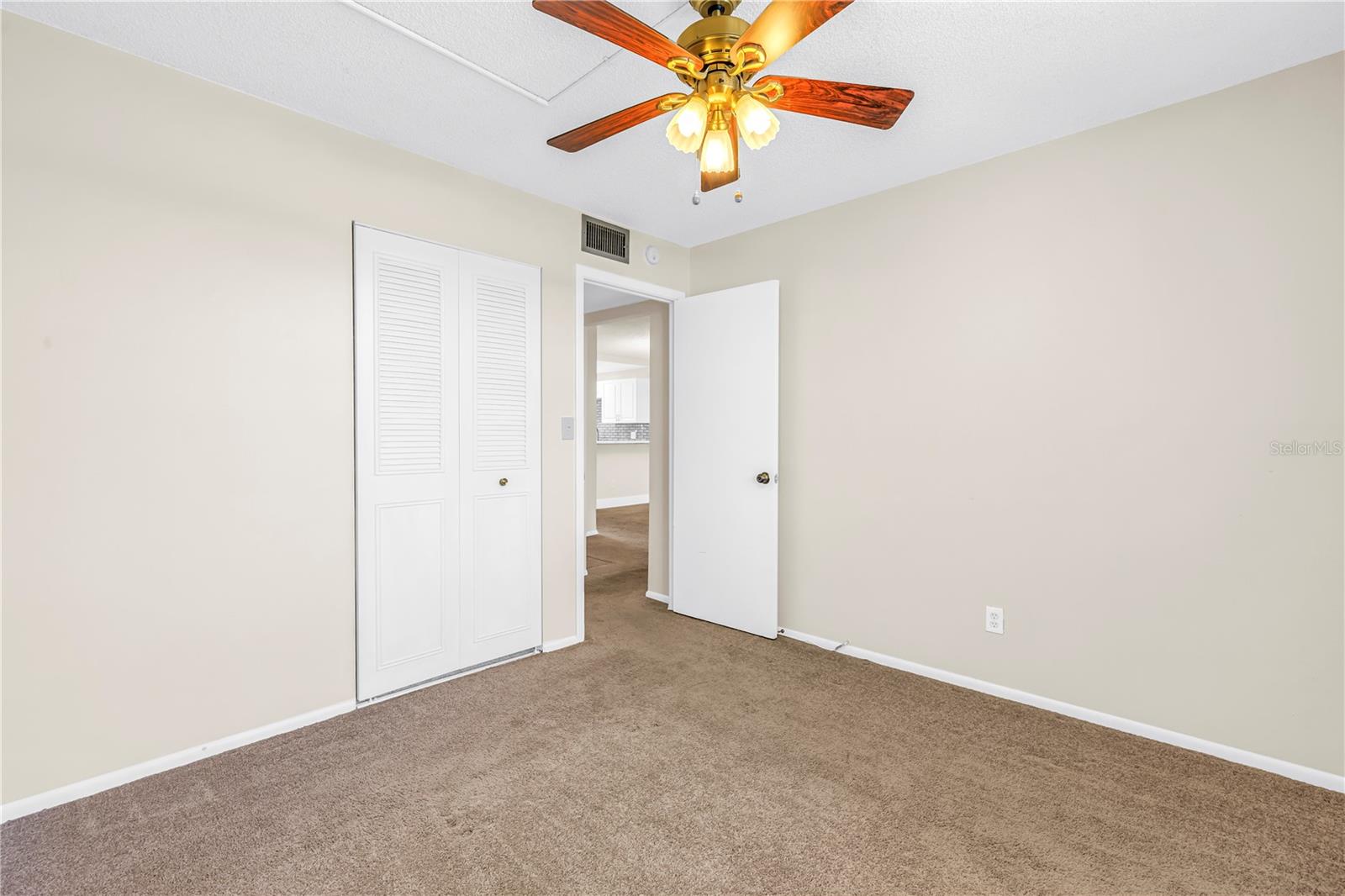 WINSTON PARK NORTHEAST - Residential