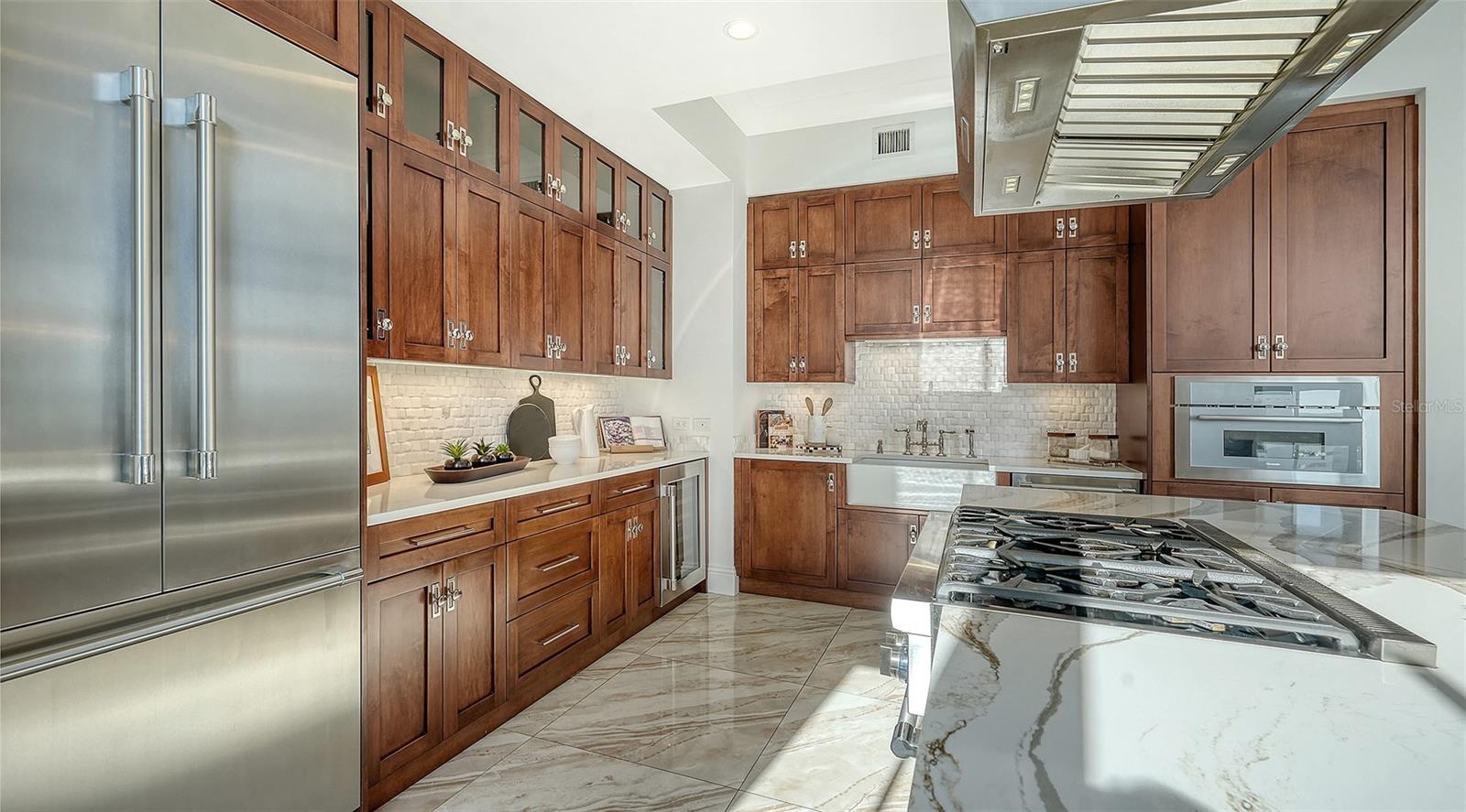 1350 MAIN RESIDENTIAL - Residential