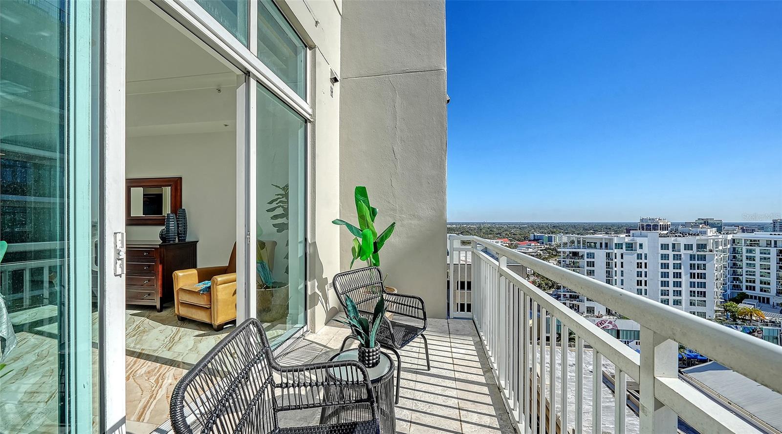 1350 MAIN RESIDENTIAL - Residential