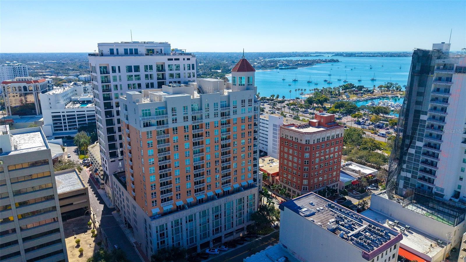 1350 MAIN STREET PH-1701