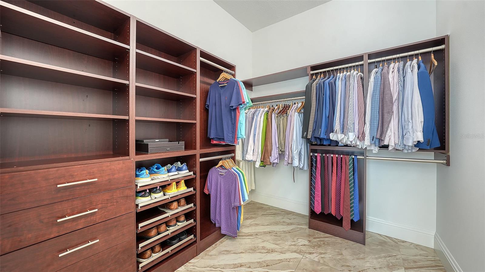 1350 MAIN RESIDENTIAL - Residential