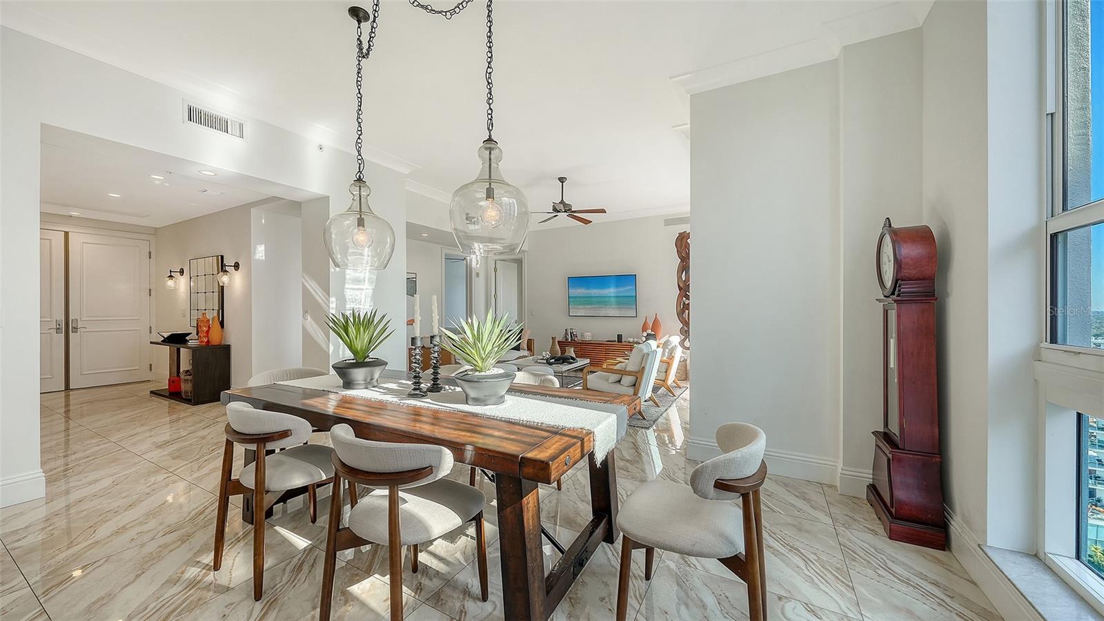 1350 MAIN RESIDENTIAL - Residential