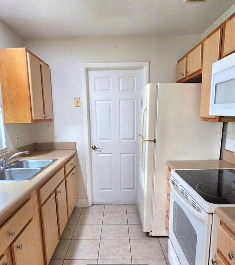 Tiny photo for 14213 SW 43rd Court Road, Ocala, FL 34473 (MLS # OM725004)