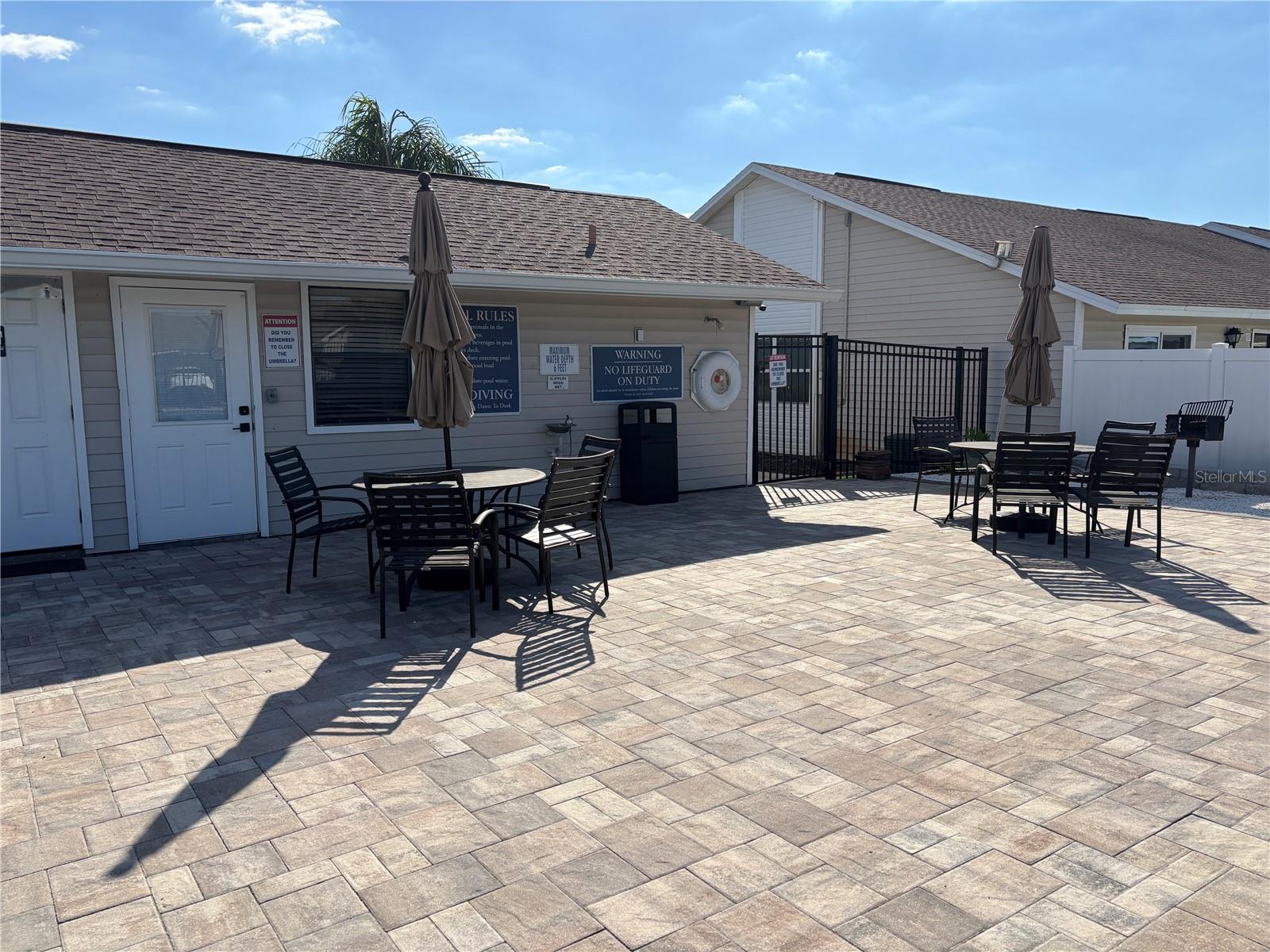 HIDDEN LAKE VILLAS - Residential Lease